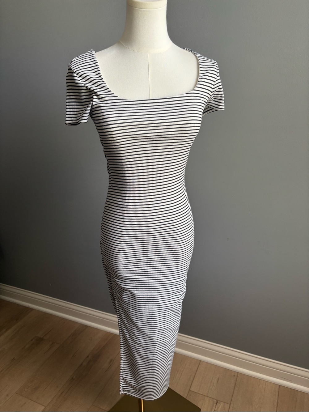 J for Justify Striped Bodycon Midi Dress